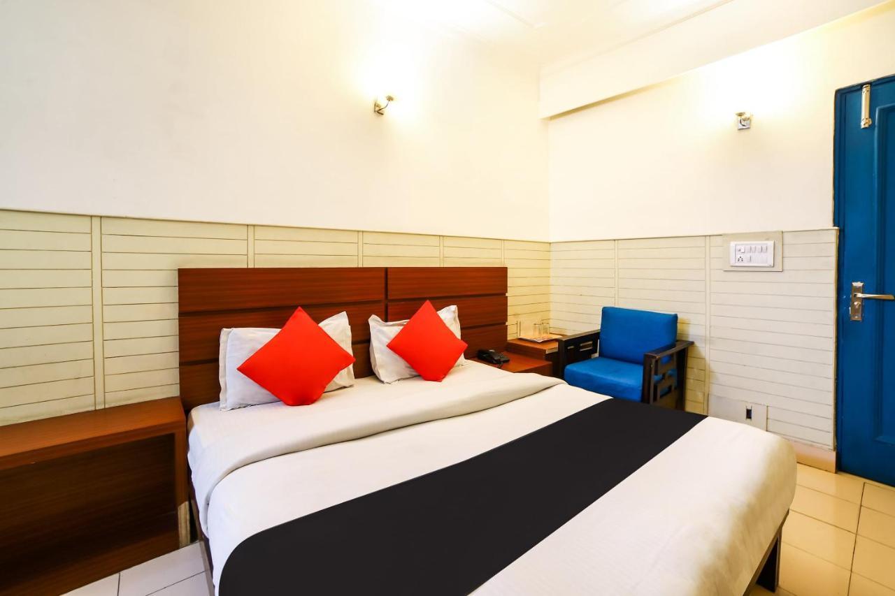 Capital O 48354 The Nest Yeni Delhi Dış mekan fotoğraf