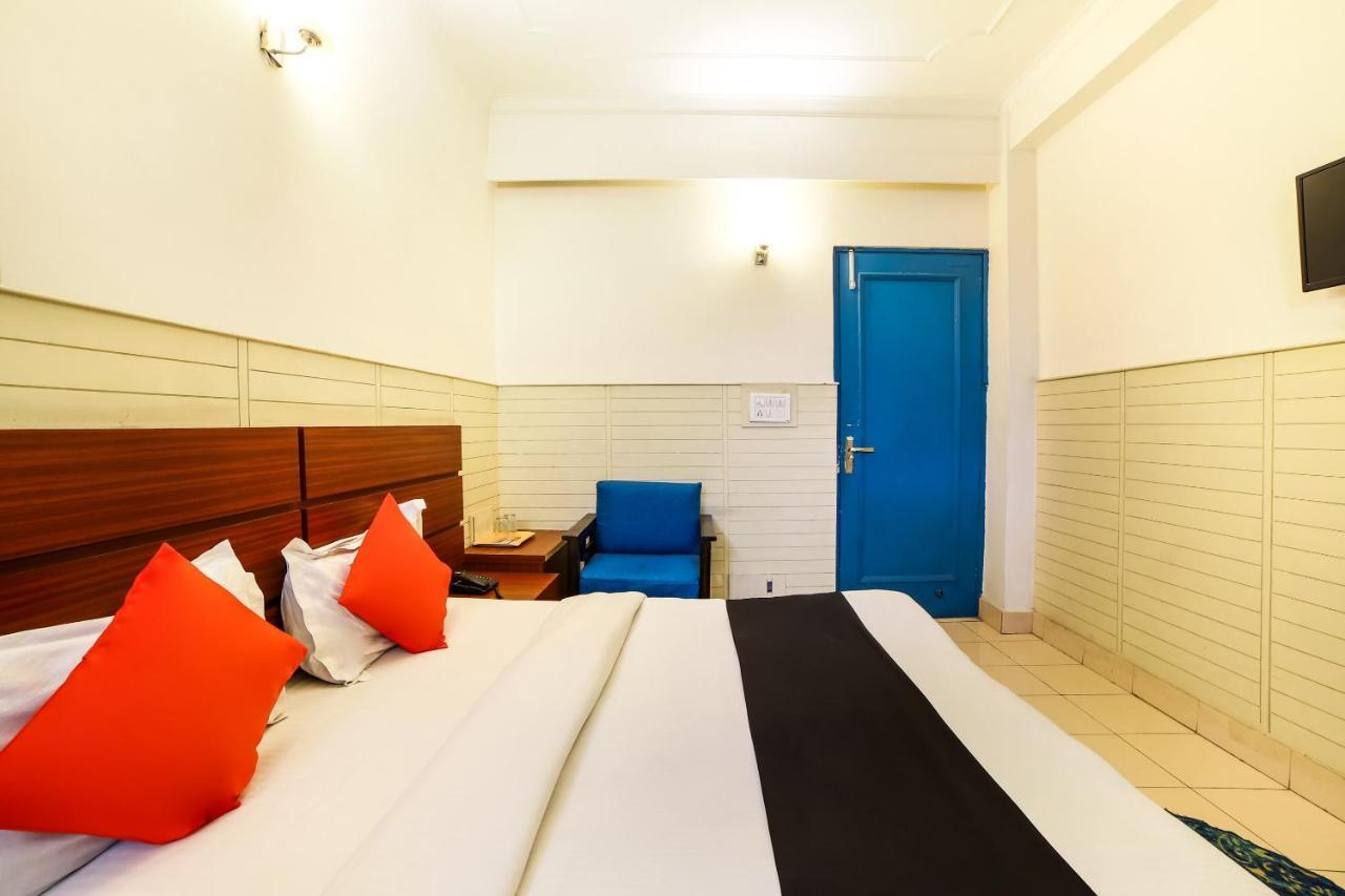 Capital O 48354 The Nest Yeni Delhi Dış mekan fotoğraf